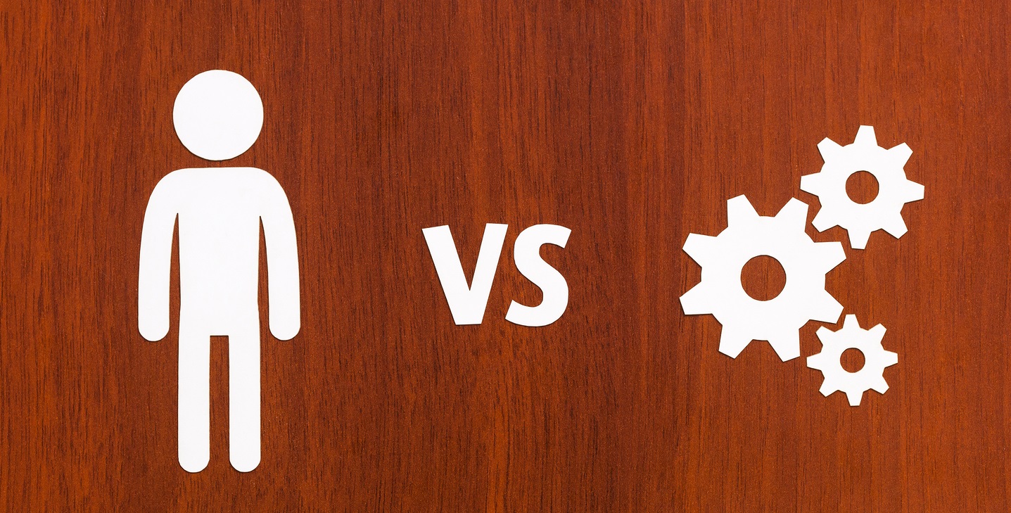 Service Desk vs. Help Desk: Why You Should Know the Difference